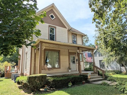 207 E Lincoln St, MOUNT MORRIS, IL, 61054-1531 | Card Image