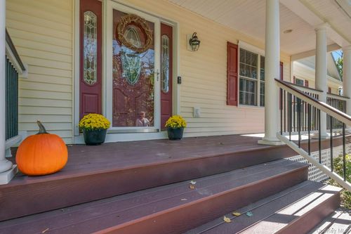 8 Woodland Dr, Wappingers Falls, NY, 12590-1012 | Card Image