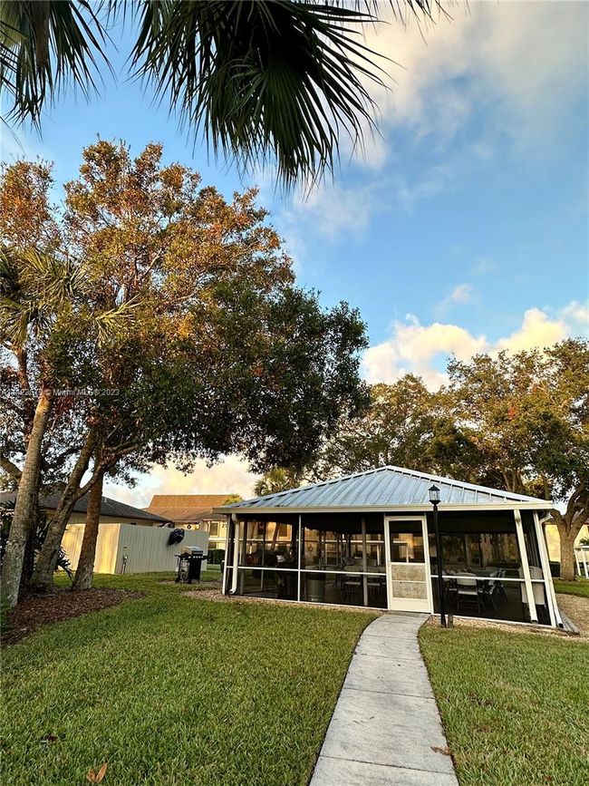 APT-101 - 31 Plantation Dr, Condo with 2 bedrooms, 2 bathrooms and null parking in Vero Beach FL | Image 19