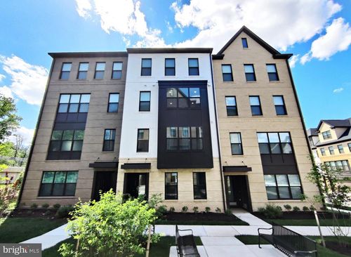 70-5002 Longmire Way, CHANTILLY, VA, 20151-2546 | Card Image