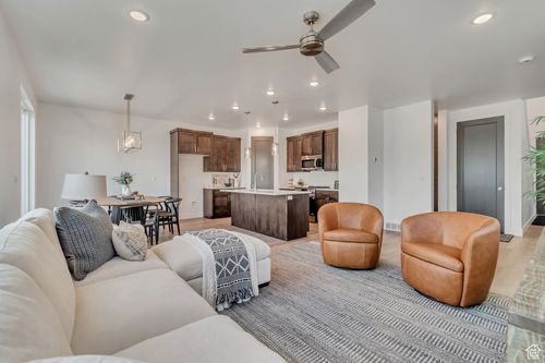 21-1352 N 1440 E, Payson, UT, 84651-3471 | Card Image
