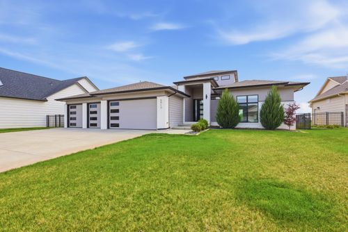 5913 W Driftwood St, Wichita, KS, 67205-5265 | Card Image