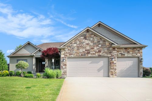 645 Essex Dr, Warsaw, IN, 46582-5853 | Card Image
