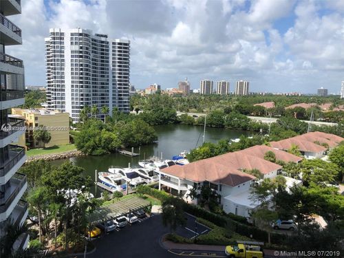 1008-3530 Mystic Pointe Dr, Aventura, FL, 33180-4527 | Card Image