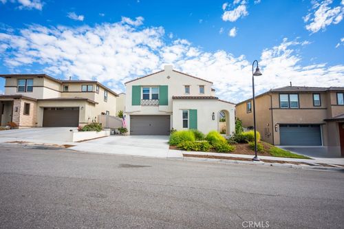 18148 Jupiter Ln, Saugus, CA, 91350-3286 | Card Image