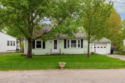 13 Joy St, Springvale, ME, 04083-1805 | Card Image