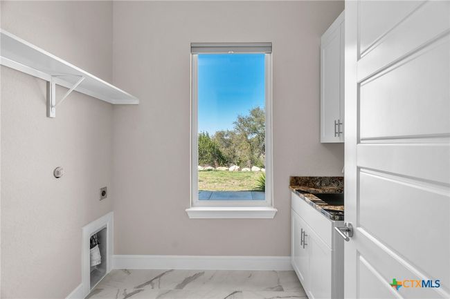 142 Wizard Way, House other with 4 bedrooms, 4 bathrooms and null parking in Spring Branch TX | Image 30
