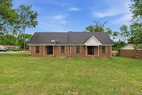 1522 Meadow Bend Dr, Madison, TN, 37115-5038 | Card Image