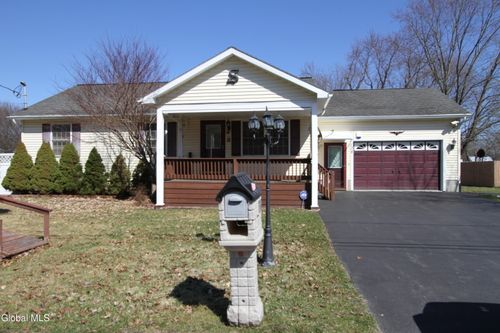 136 Myrtle Ave, Hudson Falls, NY, 12839-1141 | Card Image