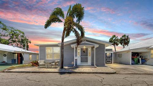 17 Braden Castle Dr, BRADENTON, FL, 34208-1766 | Card Image