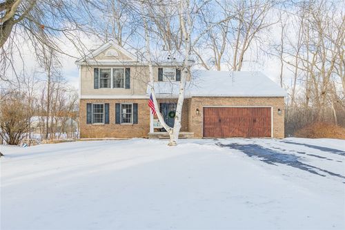 131 Battle Green Drive, Chili, NY, 14624 | Card Image