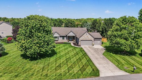 42 Millstone Cir, Pataskala, OH, 43062-7239 | Card Image