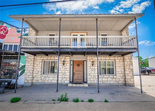 5 W Mesquite Ave, Rogers, TX, 76569-4075 | Card Image