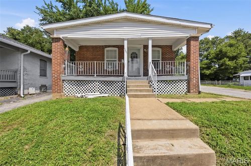 7001 Edison Ave, Saint Louis, MO, 63121-5125 | Card Image