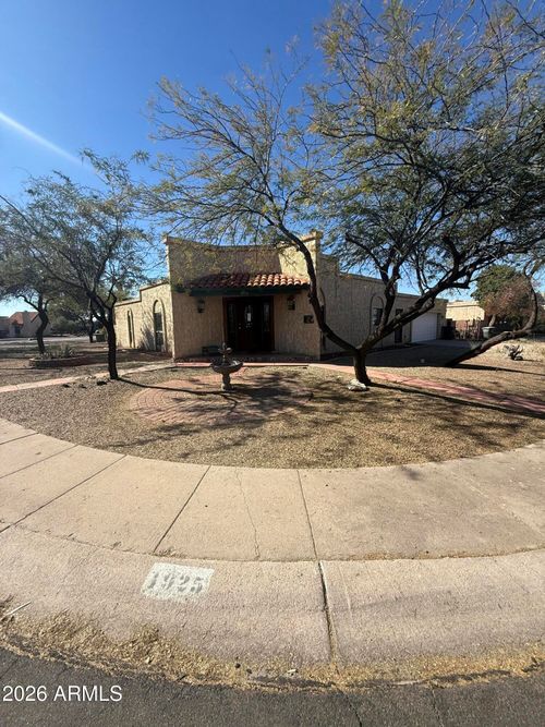 1925 N Camino Real, Casa Grande, AZ, 85122-1707 | Card Image