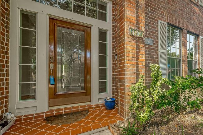 Front Entrance. | Image 5