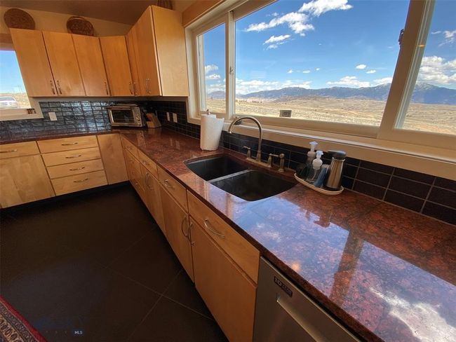 1424 Beef Trail Rd, House other with 6 bedrooms, 7 bathrooms and null parking in Butte MT | Image 9