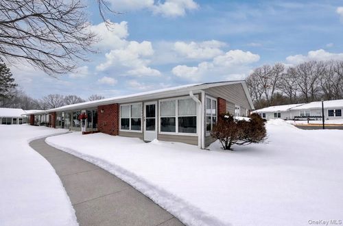 unit-f-258 Newcastle Ct, Ridge, NY, 11961-1534 | Card Image