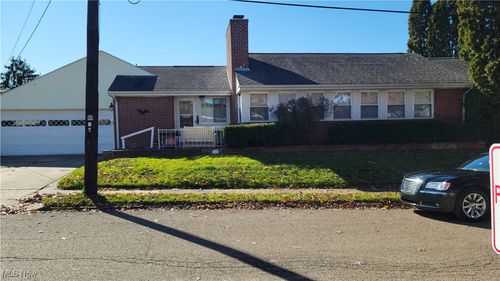 210 High St, Crooksville, OH, 43731-1136 | Card Image