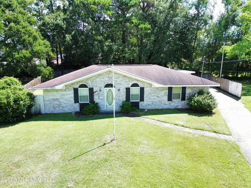 1800 Pat Drive, Gautier, MS, 39553 | Card Image