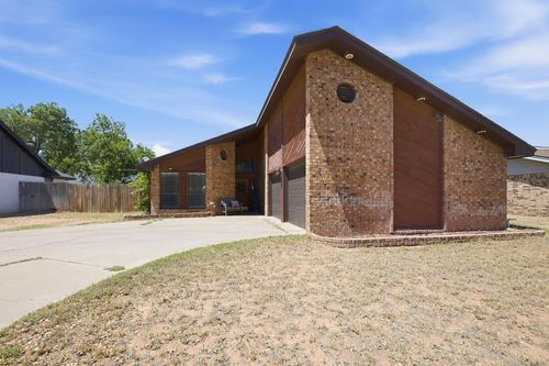 2307 Wydewood Dr, Midland, TX, 79707-6235 | Card Image