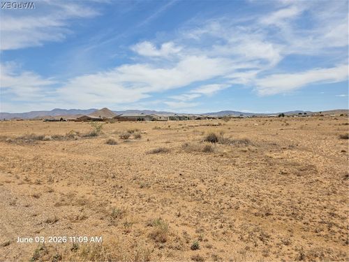 7313 Red Horse Dr, Kingman, AZ, 86401 | Card Image