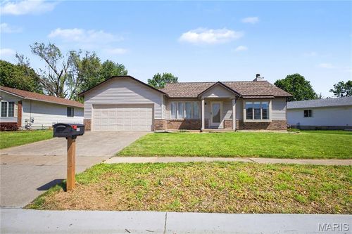 4115 Ninetieth Avenue, Florissant, MO, 63034 | Card Image