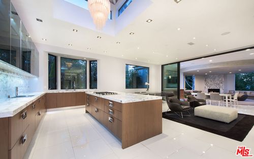 900 N Hillcrest Rd, Beverly Hills, CA, 90210 | Card Image