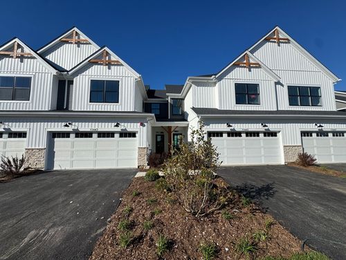 15443 W Amelia Cir, Lockport, IL, 60441-6245 | Card Image