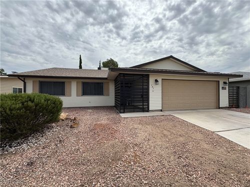 105 S Cimarron Rd, Las Vegas, NV, 89145-4726 | Card Image