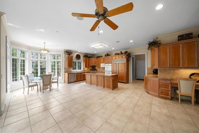 2100 W 115 Th St, House other with 4 bedrooms, 5 bathrooms and null parking in Leawood KS | Image 16