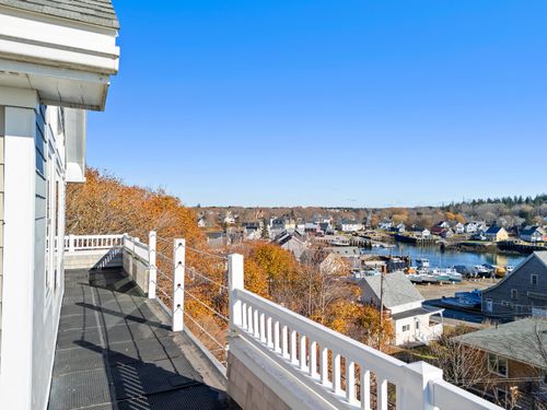 38 W. Main W Main Street, Vinalhaven, ME, 04863 | Card Image