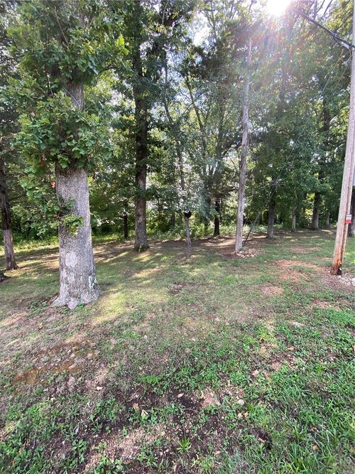 122 Robin Hill Dr, Steelville, MO, 65565-5084 | Card Image