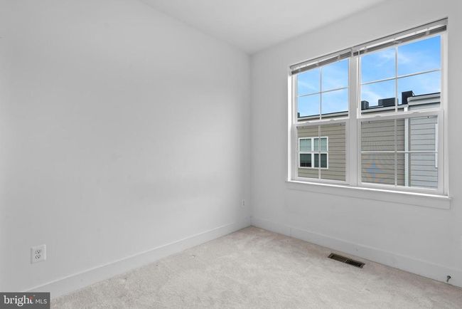 7374 Blade Dr, Townhouse with 3 bedrooms, 4 bathrooms and null parking in FALLS CHURCH VA | Image 33