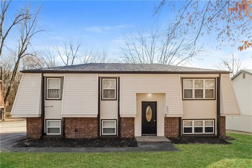 4803 Woody Creek Lane, Kansas City, MO, 64151 | Card Image