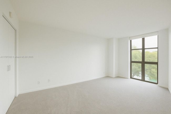 APT-510 - 1000 Quayside Ter, Condo with 2 bedrooms, 2 bathrooms and null parking in Miami FL | Image 12