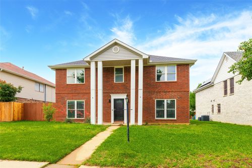 1315 Falcon Dr, Lewisville, TX, 75077-7638 | Card Image