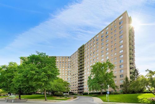1602-7033 N Kedzie Ave, Chicago, IL, 60645-2851 | Card Image