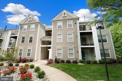 10-8-15313 Diamond Cove Ter, ROCKVILLE, MD, 20850-4689 | Card Image