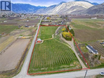 715 Lowe Dr, House other with 3 bedrooms, 3 bathrooms and 1 parking in Cawston BC | Image 2