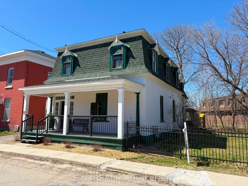 128 Renfrew Ave E, Renfrew, ON, K7V2W9 | Card Image