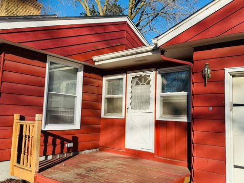8431 Palm St Nw, Coon Rapids, MN, 55433-5955 | Card Image