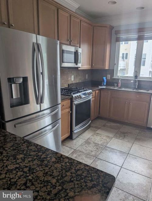 42677 Redeemer Ter, BRAMBLETON, VA, 20148-8070 | Card Image