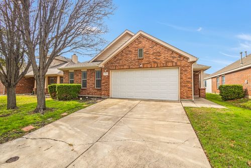 2932 Milby Oaks Dr, Fort Worth, TX, 76244-5539 | Card Image