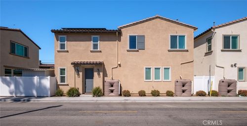 1554 Plaza Del Amo, Torrance, CA, 90501-5266 | Card Image