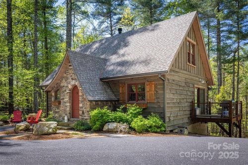 1400 Yellow Fork Trl E, Nebo, NC, 28761-0231 | Card Image