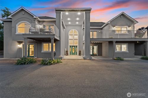 4949 Rau Ln, Richland, WA, 99352-7829 | Card Image