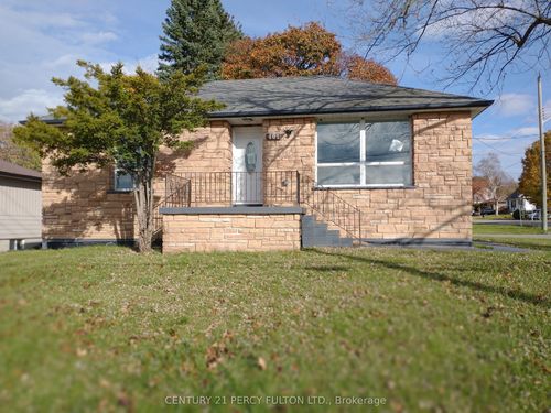 401 Anderson St, Whitby, ON, L1N3V8 | Card Image