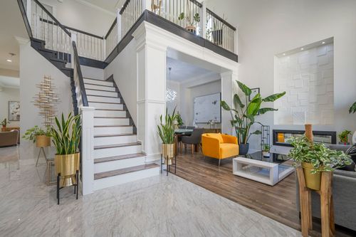 5876 139a St, Surrey, BC, V3X0G7 | Card Image