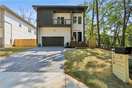 1318 Pine Ave, EAST POINT, GA, 30344-3517 | Card Image
